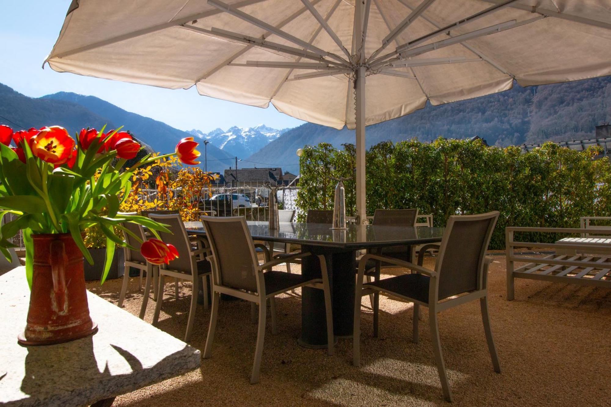 Le 41 Avenue Foch Hotel Bagneres-de-Luchon Exterior photo
